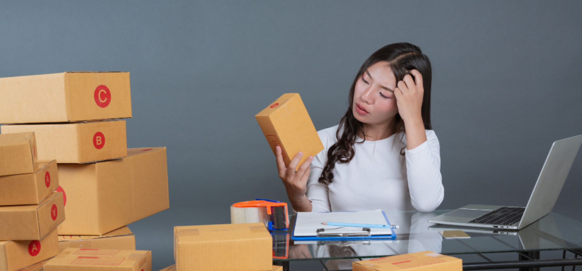 Tak Perlu Panik! Ini dia Cara Mengatasi Kesalahan Kirim Barang