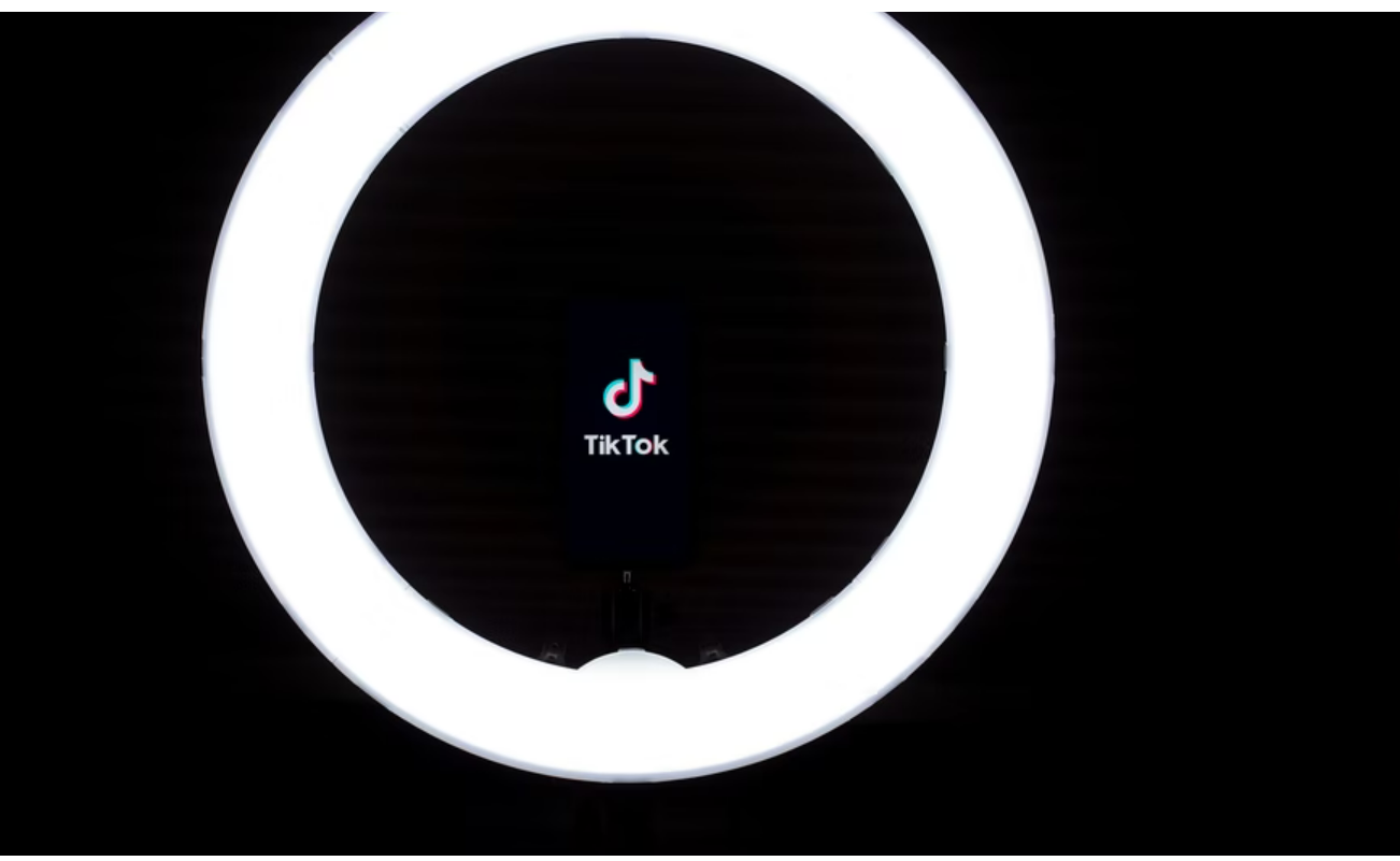 Nhà bán hàng có nên kinh doanh TikTok shop không?