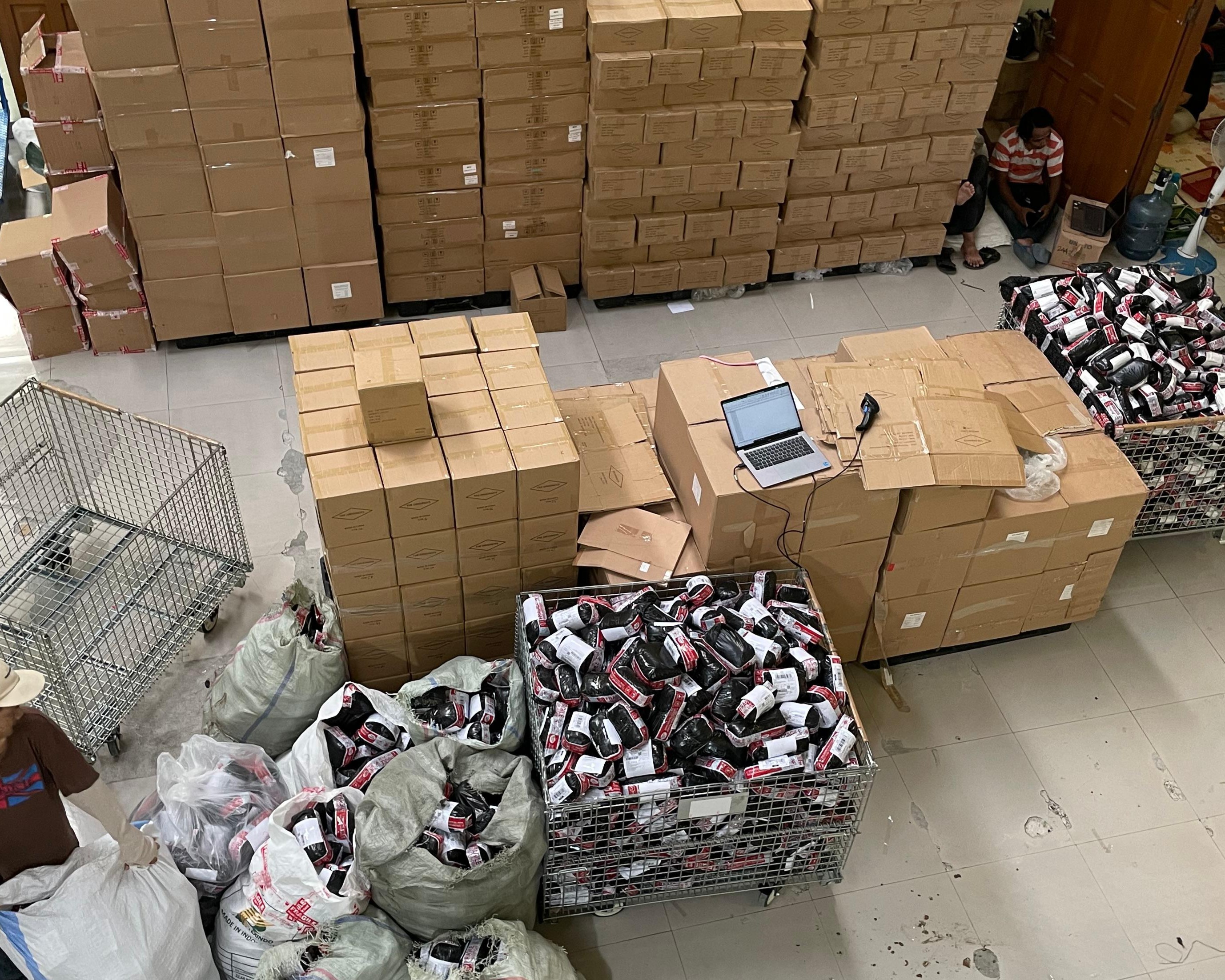 Strategi Multi-Channel Grace and Glow